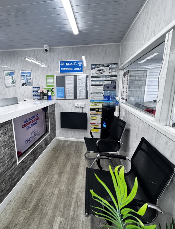 The customer reception at Crown Garage Saltford